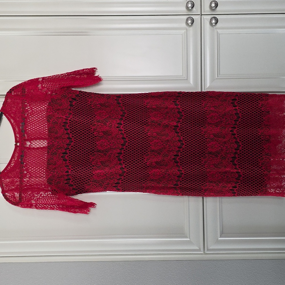 THALIA | $99 Eyelash Lace Pamplona Cocktail Dress - Picture 2 of 6